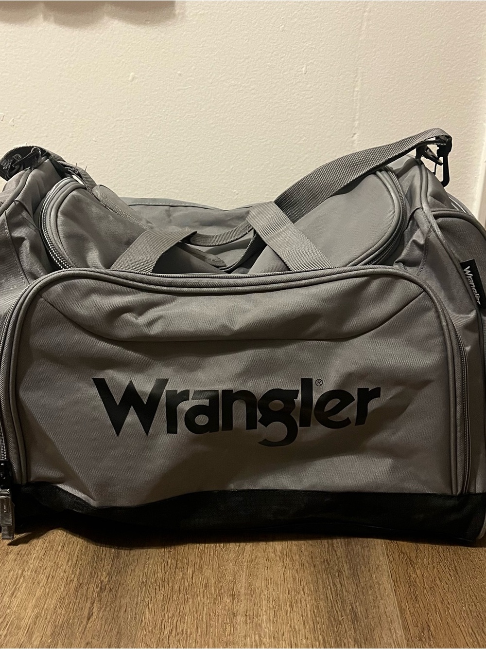 Wrangler Gray and Black Men's Duffel Bag - Travel & Gym Carryall large